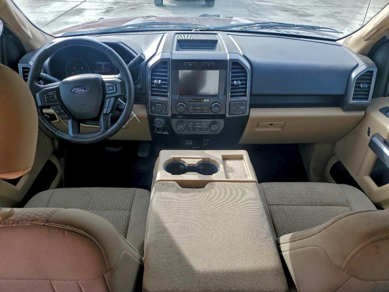 Ford F-150 Supercrew Image 8