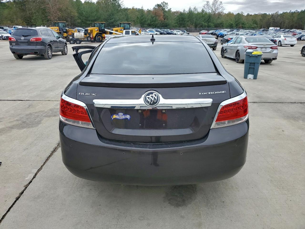 Buick LaCrosse Image 12