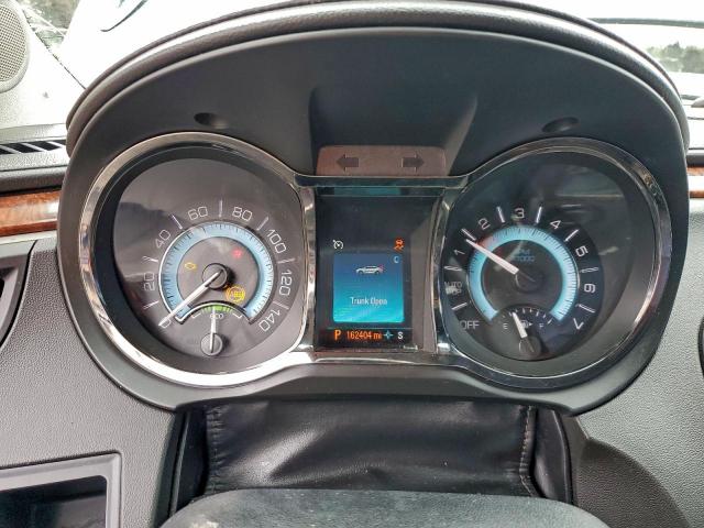 Buick LaCrosse Image 4