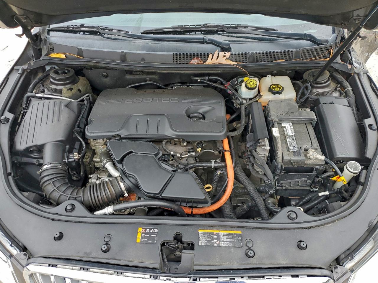 Buick LaCrosse Image 2