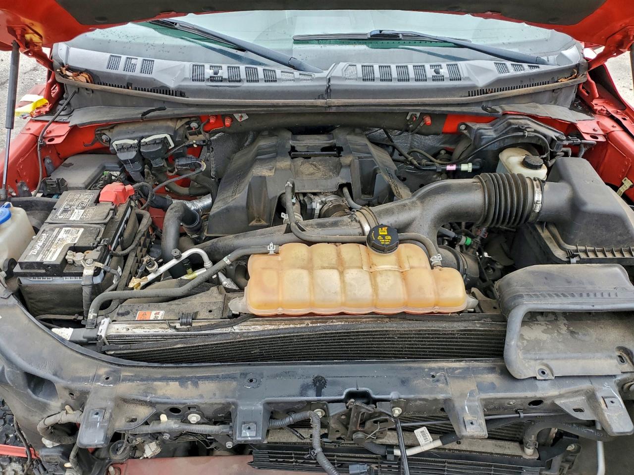 Ford F-150 Supercrew Image 11