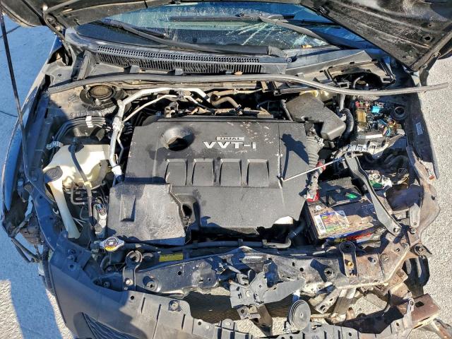 Toyota Corolla Base Image 9