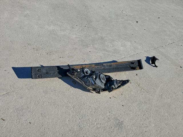 Toyota Corolla Base Image 7