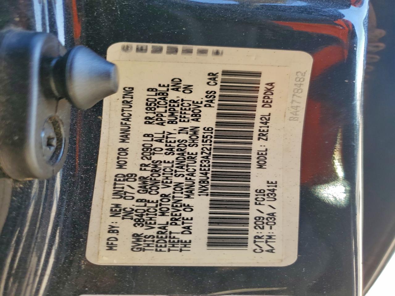 Toyota Corolla Base Image 11