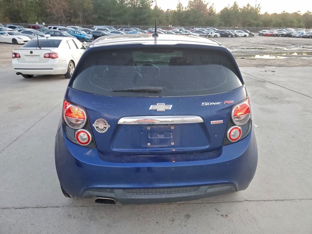 Chevrolet Sonic Rs Image 2