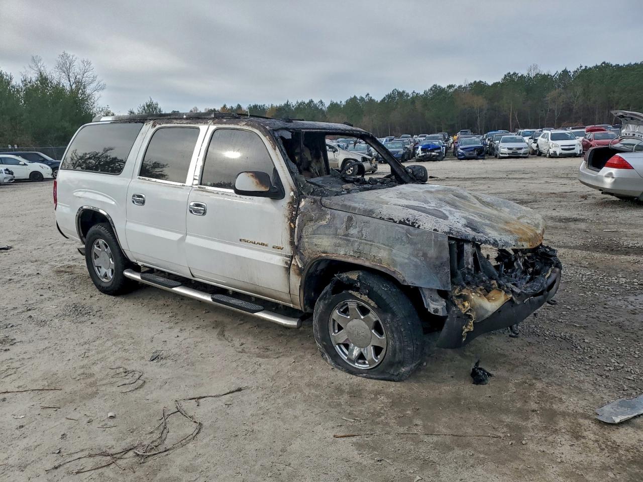 Cadillac Escalade Esv Image 2