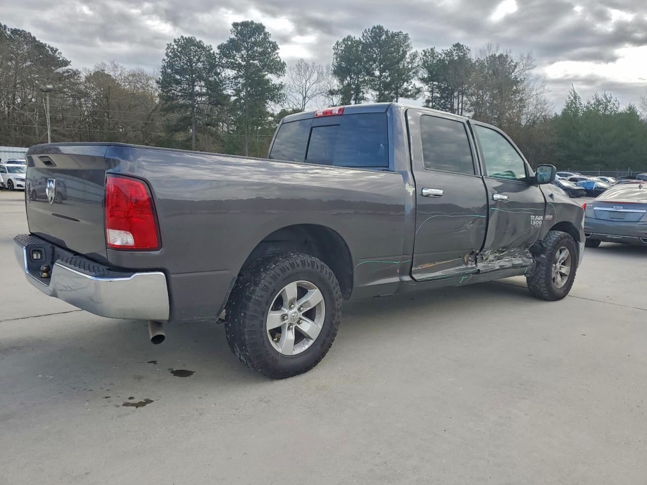 Ram 1500 Slt Image 9