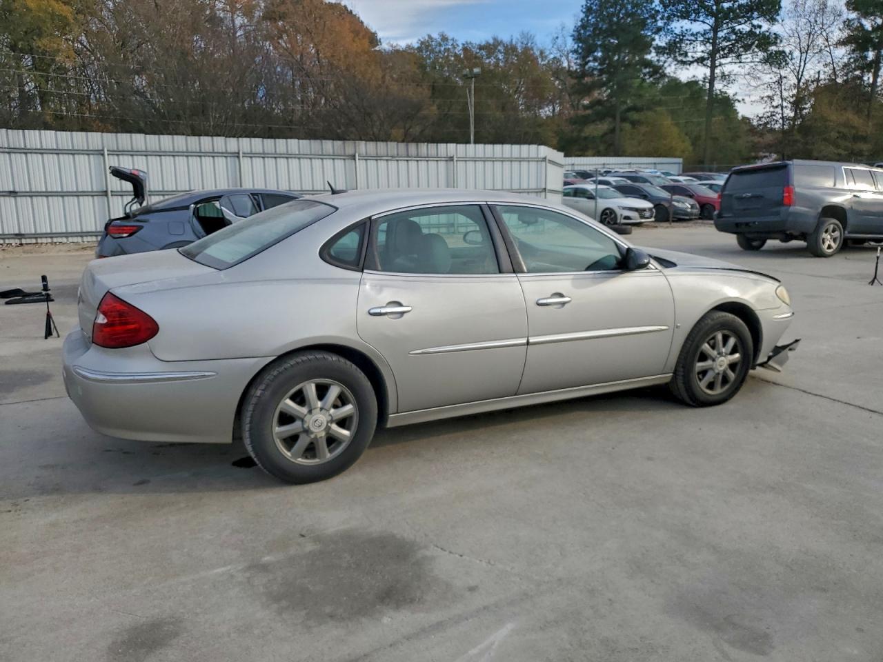 Buick LaCrosse Cxl Image 6
