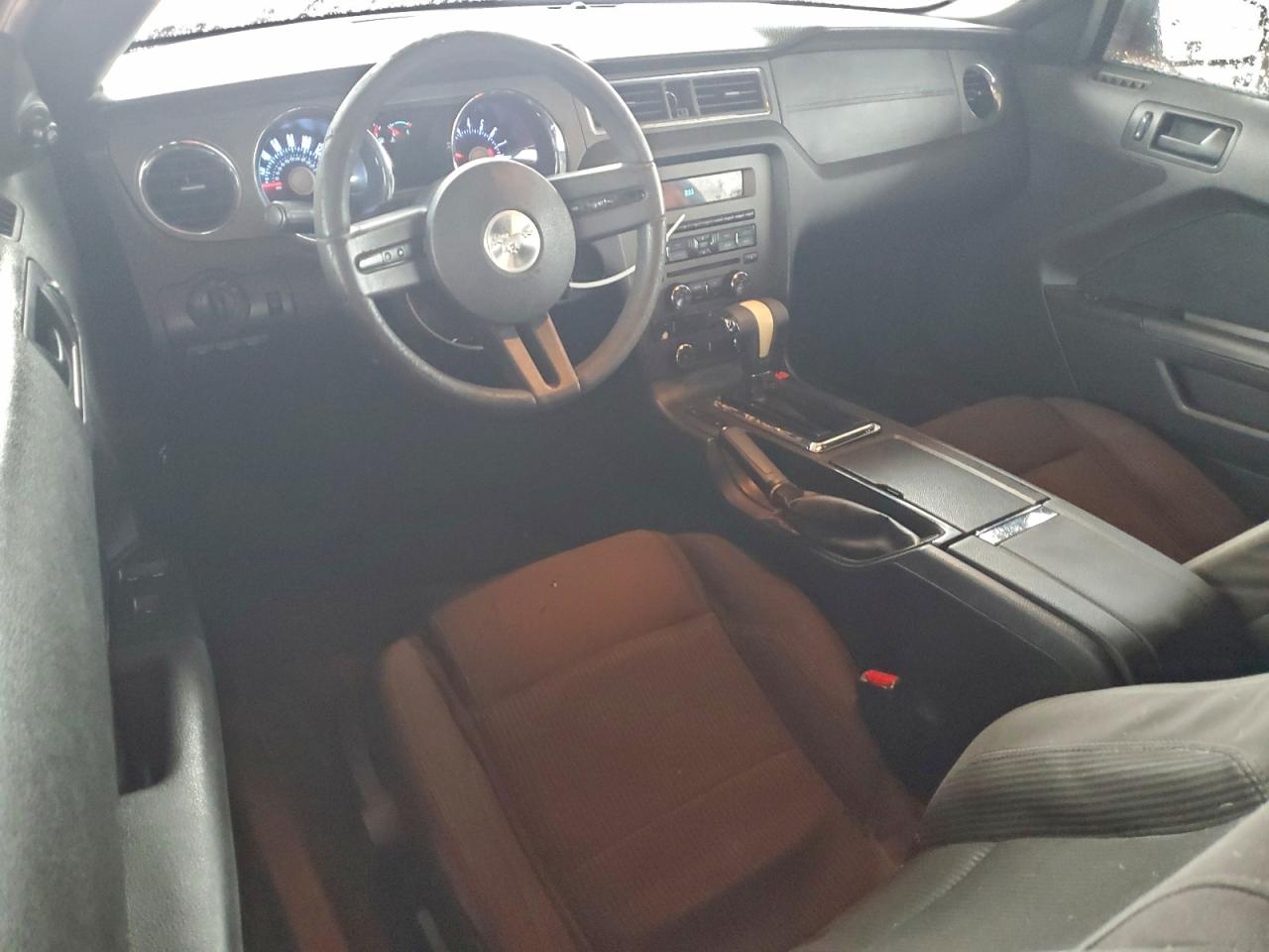 Ford Mustang Image 12