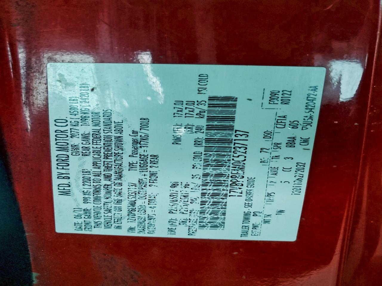 Ford Mustang Image 9