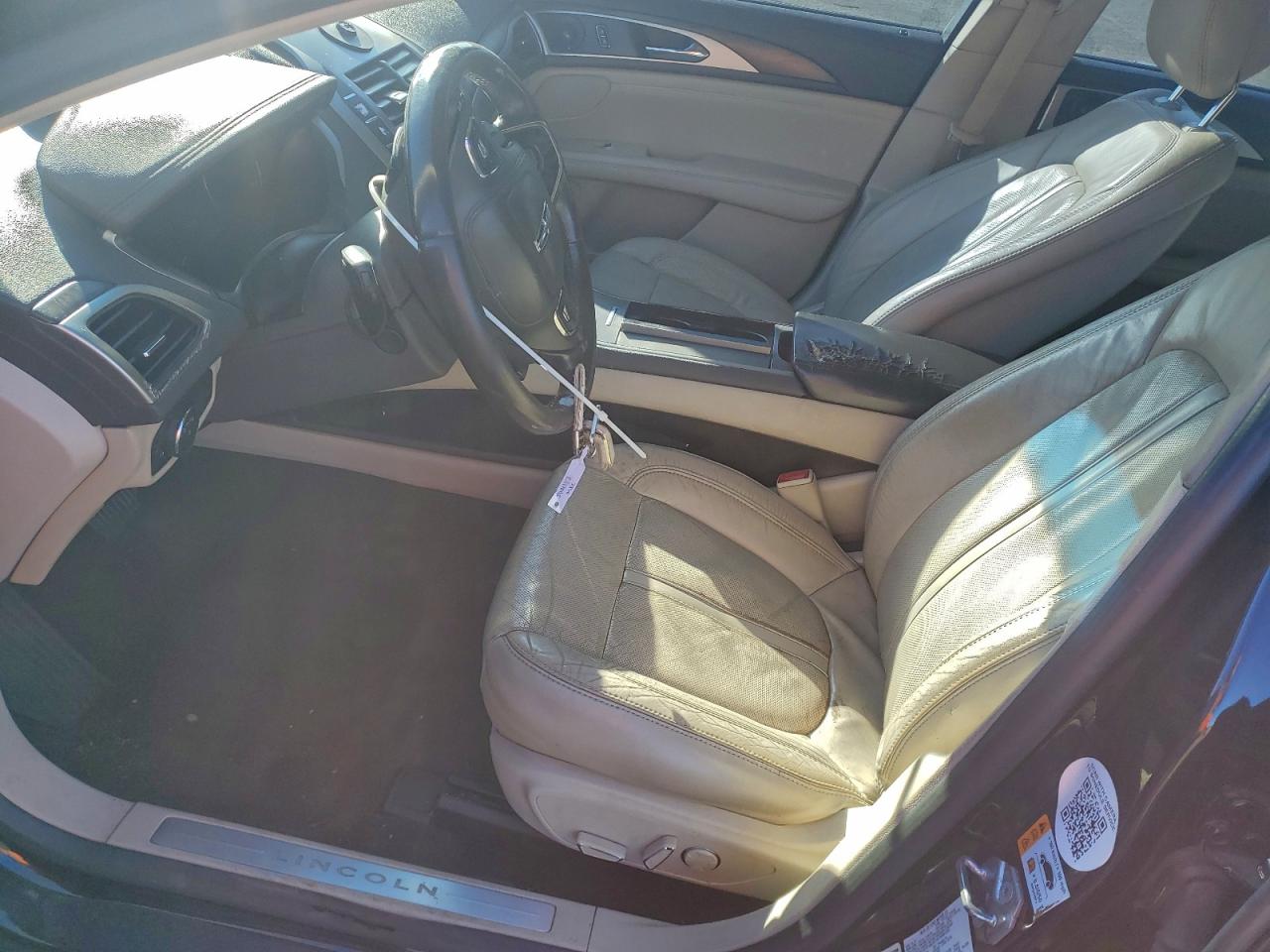 Lincoln MKZ Reserve Image 2