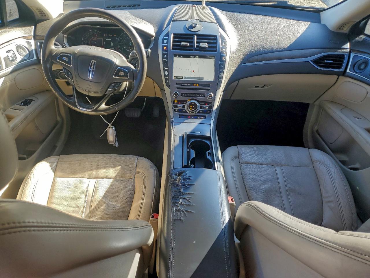 Lincoln MKZ Reserve Image 3