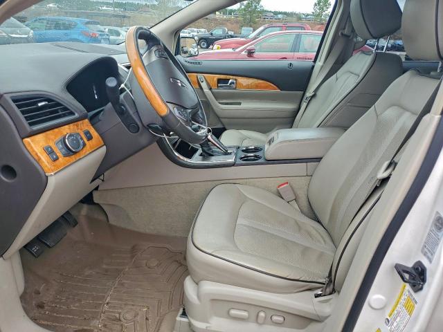 Lincoln MKX Image 12