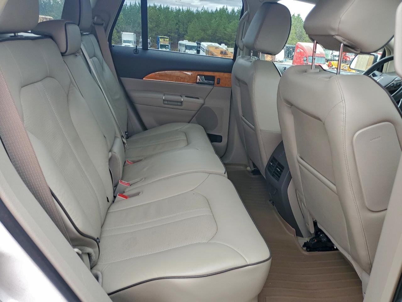 Lincoln MKX Image 10