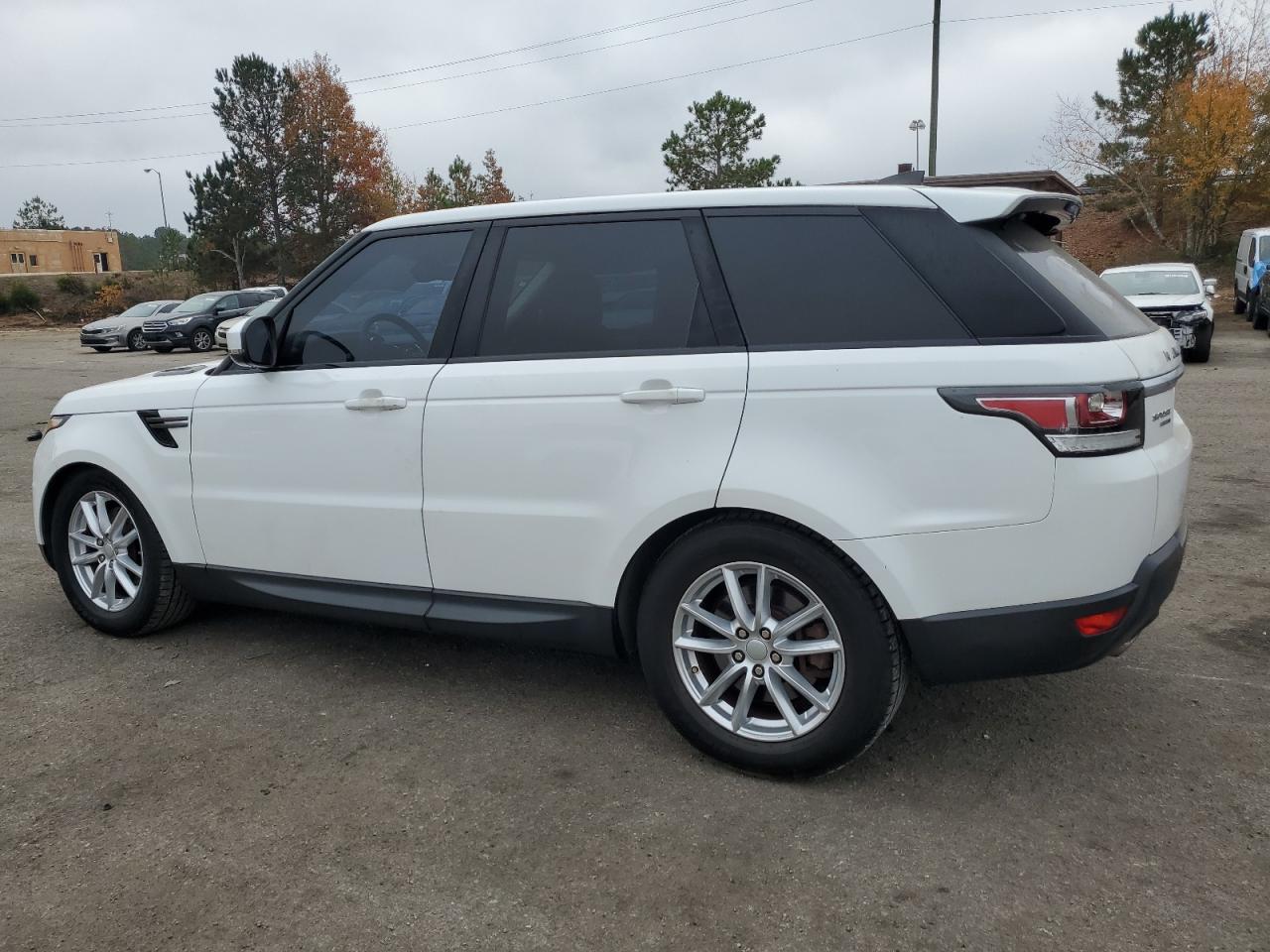 Land Rover Range Rover Se Image 2