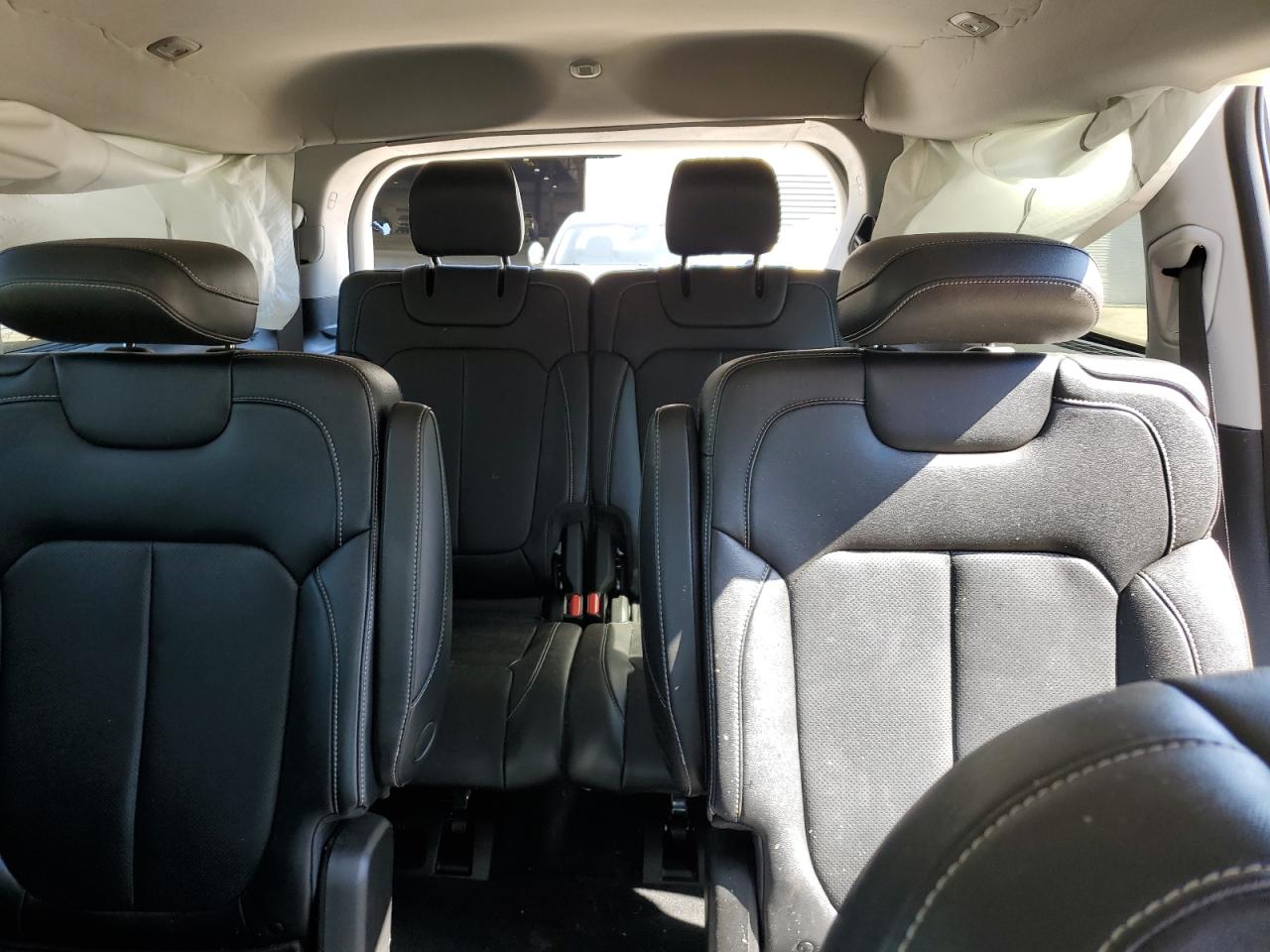 Jeep Grand Cherokee L Limited Image 8