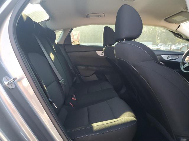 Kia Forte Fe Image 8