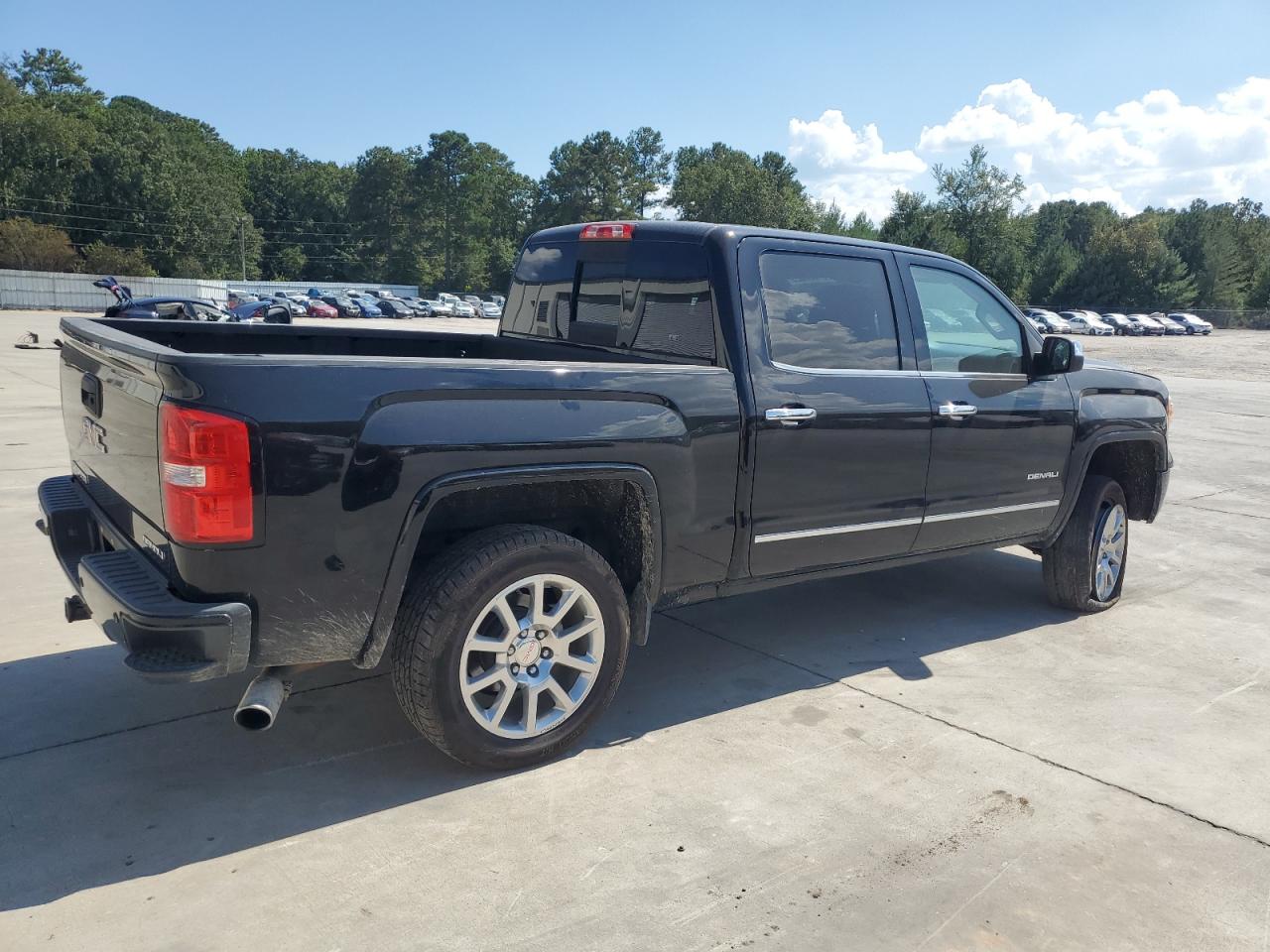 GMC Sierra K1500 Denali Image 8