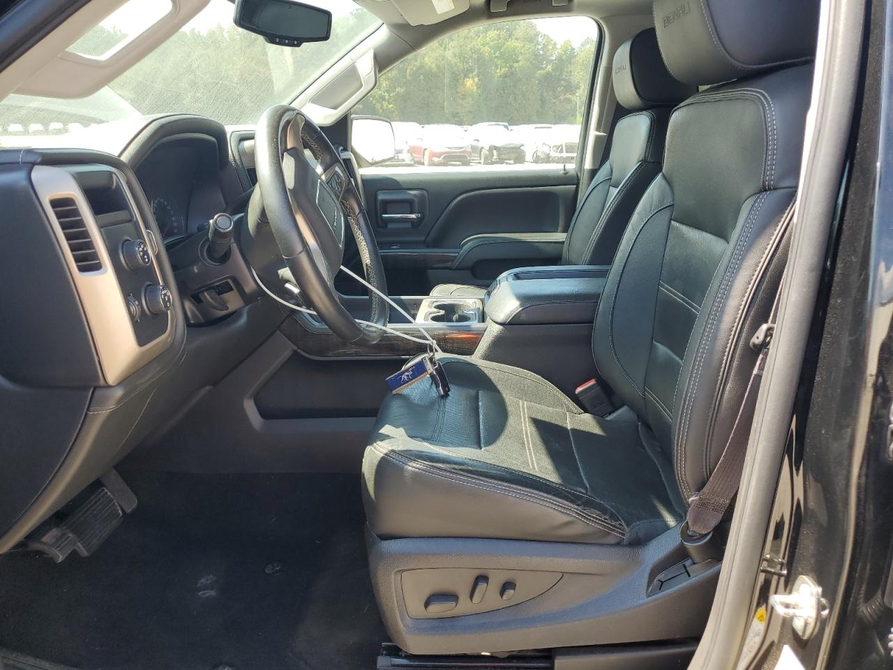 GMC Sierra K1500 Denali Image 3