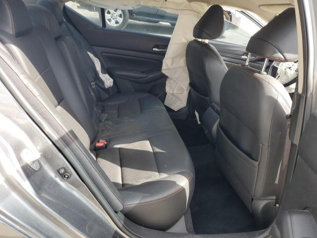 Nissan Altima Sr Image 6