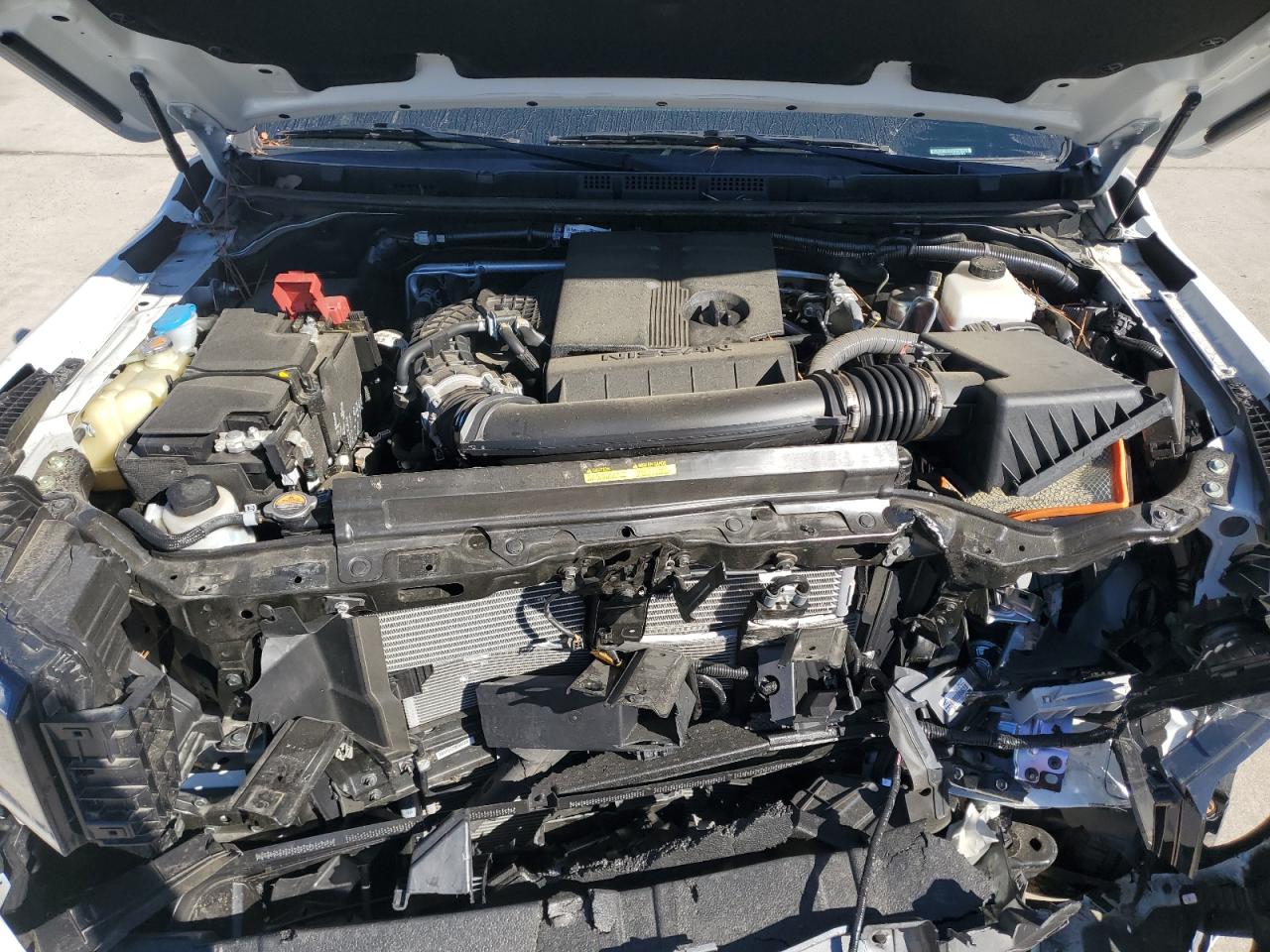 Nissan Frontier Sv Image 11