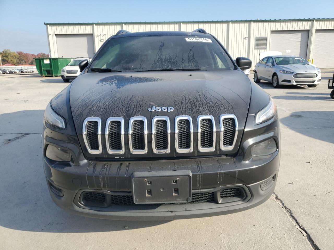 Jeep Grand Cherokee Sport Image 6