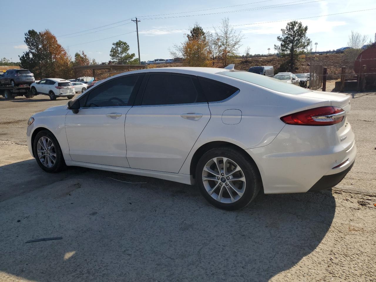 Ford Fusion Se Image 4