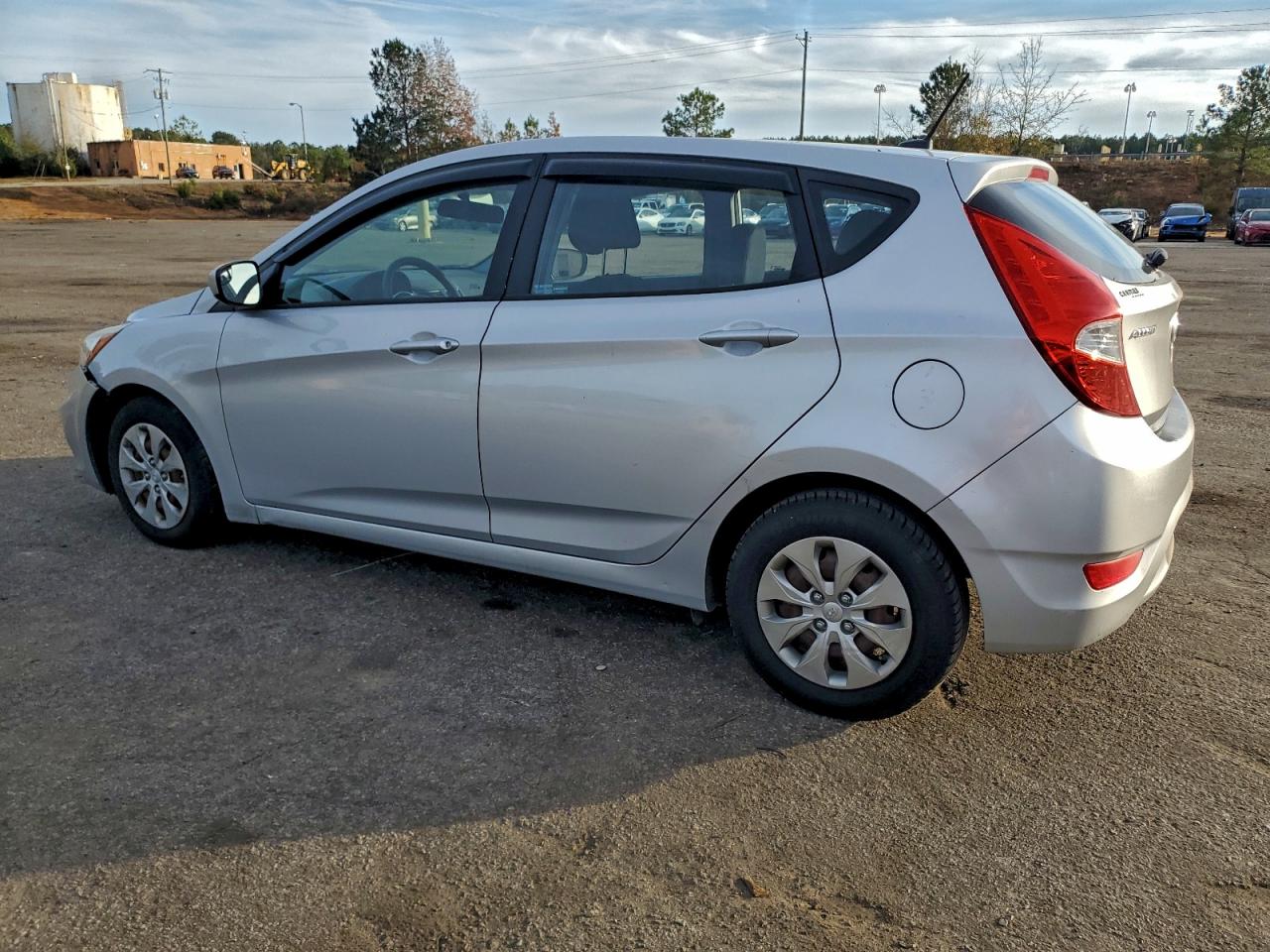 Hyundai ACCENT Se Image 5