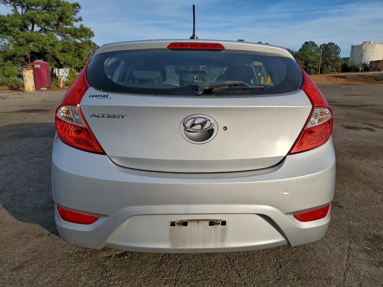 Hyundai ACCENT Se Image 4