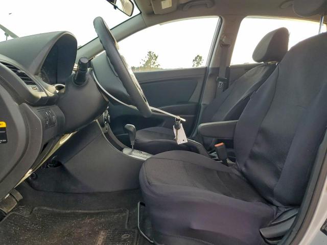 Hyundai ACCENT Se Image 8