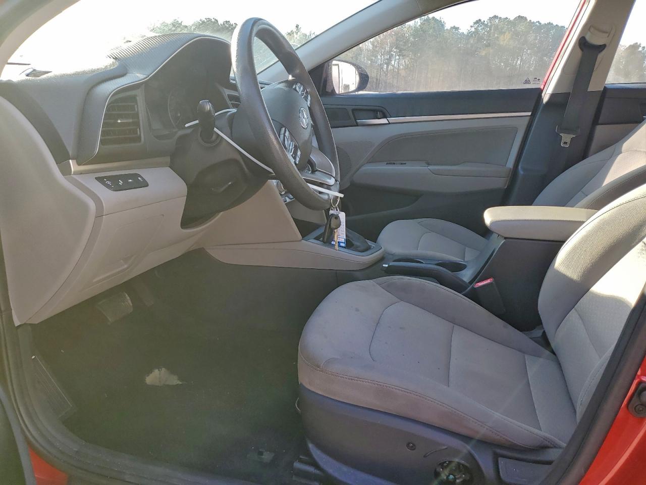 Hyundai ELANTRA Sel Image 4