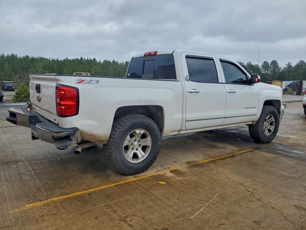 Chevrolet Silverado K1500 Ltz Image 10