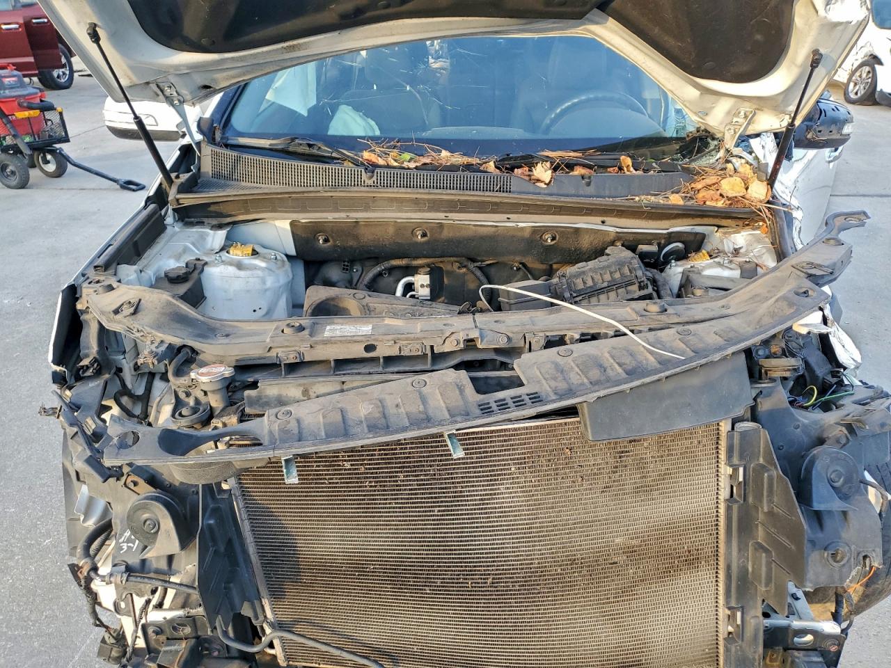 Kia Sorento Base Image 11