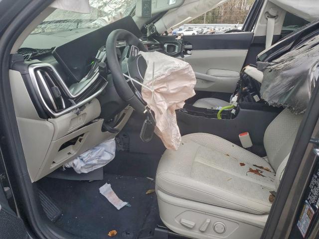 Kia Sorento S Image 6