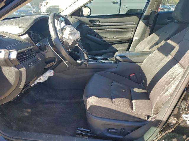 Nissan Altima Sv Image 8