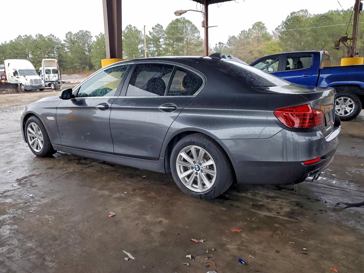 BMW 5 Series Xi Image 4