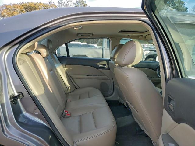 Ford Fusion Sel Image 10