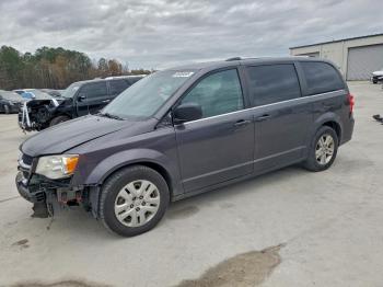  Salvage Dodge Caravan