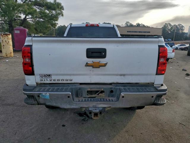 Chevrolet Silverado C2500 Heavy Duty Image 4