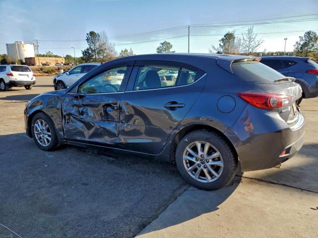 Mazda 3 Touring Image 3