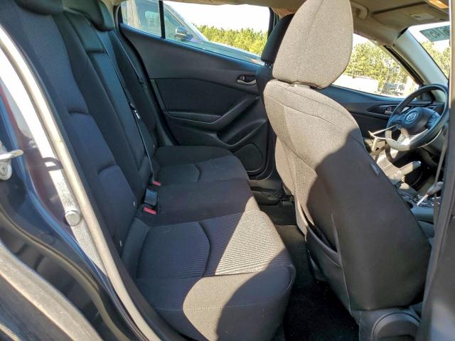 Mazda 3 Touring Image 7