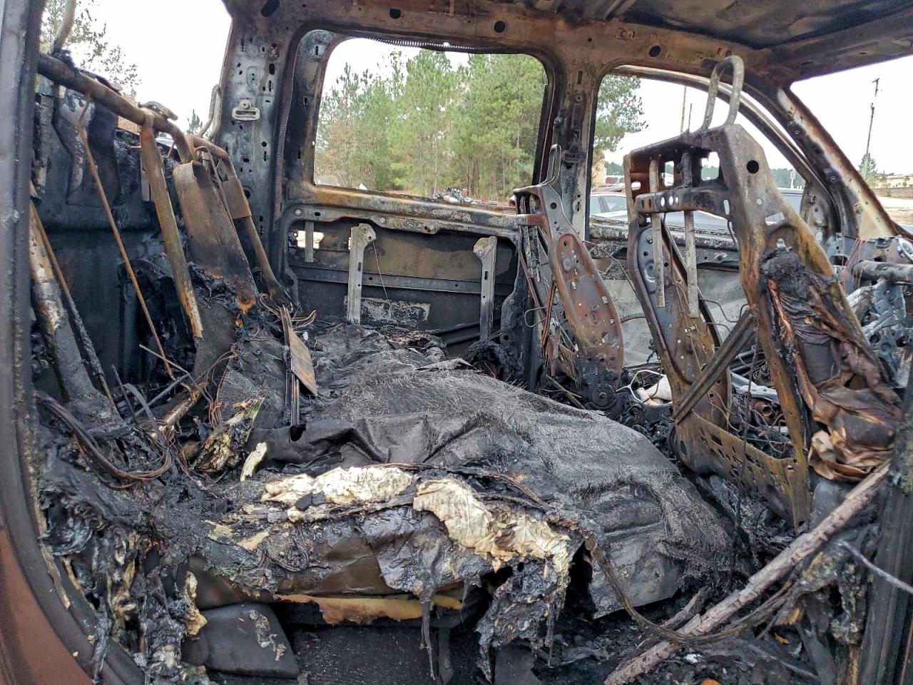 Ram 1500 Slt Image 3