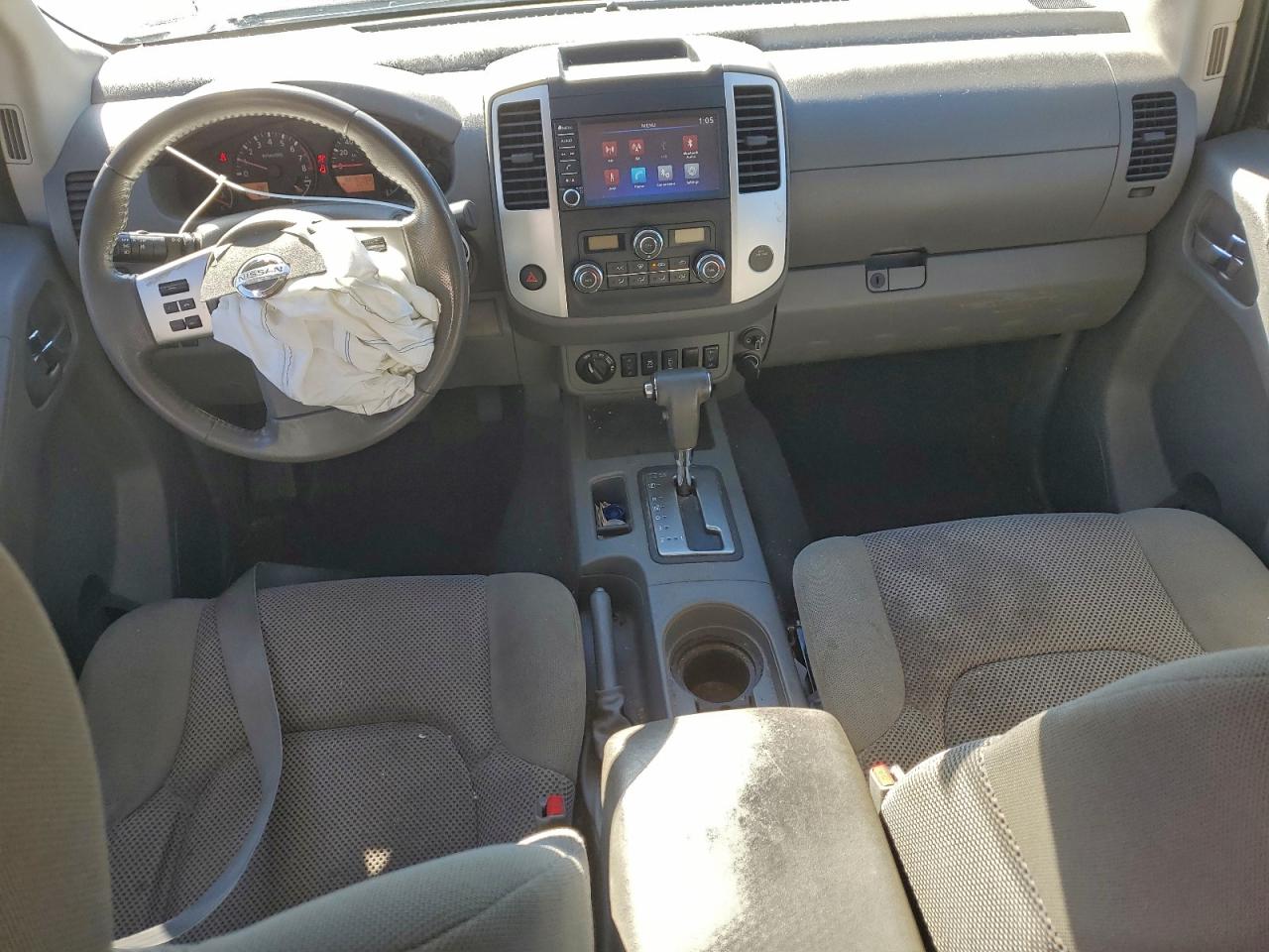 Nissan Frontier S Image 3