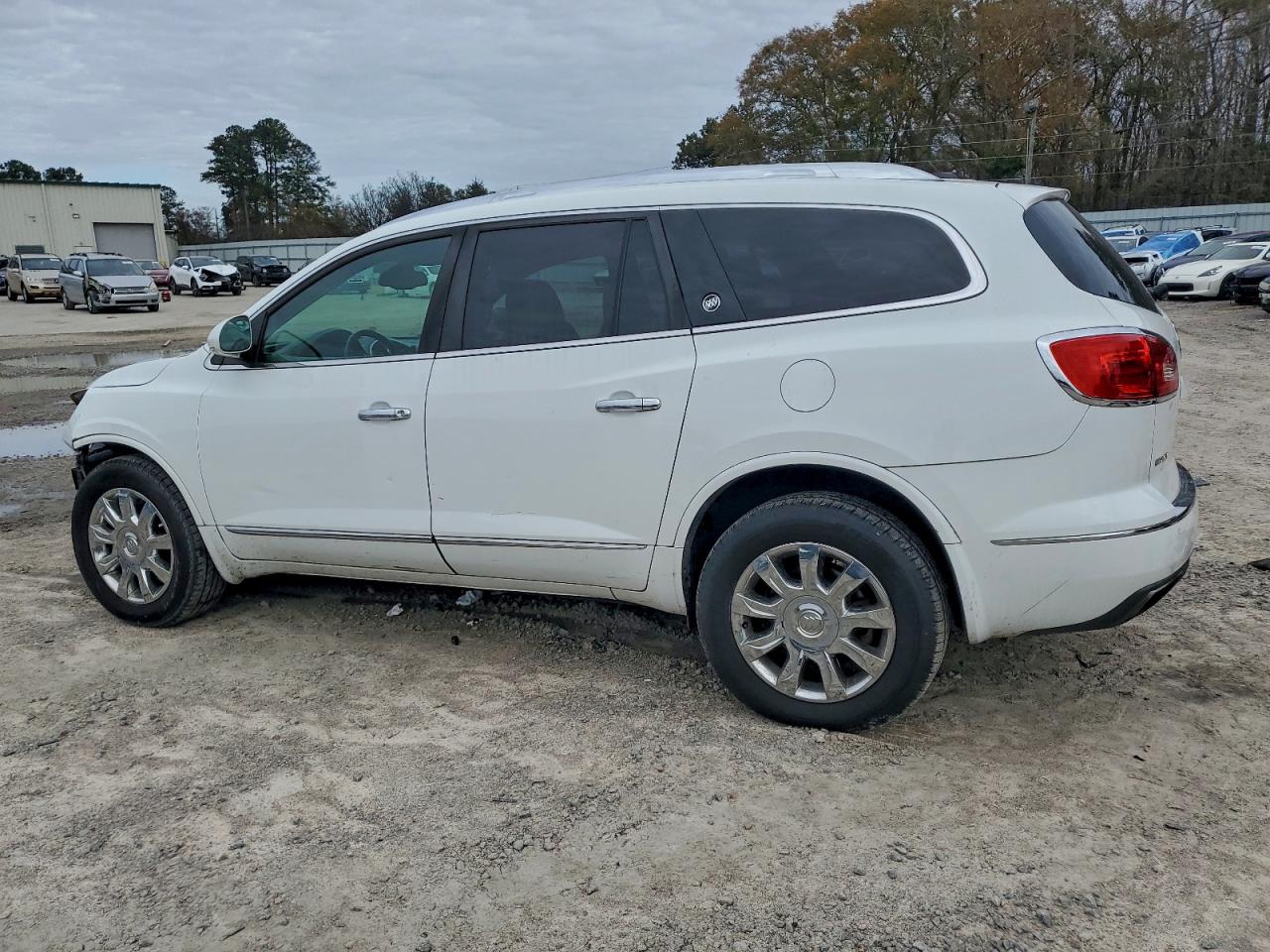 Buick Enclave Image 13