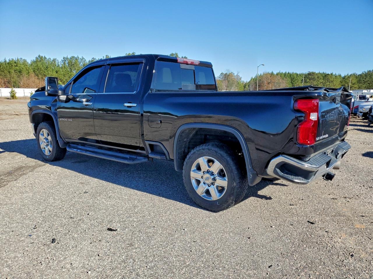 Chevrolet Silverado K2500 Heavy Duty Ltz Image 9