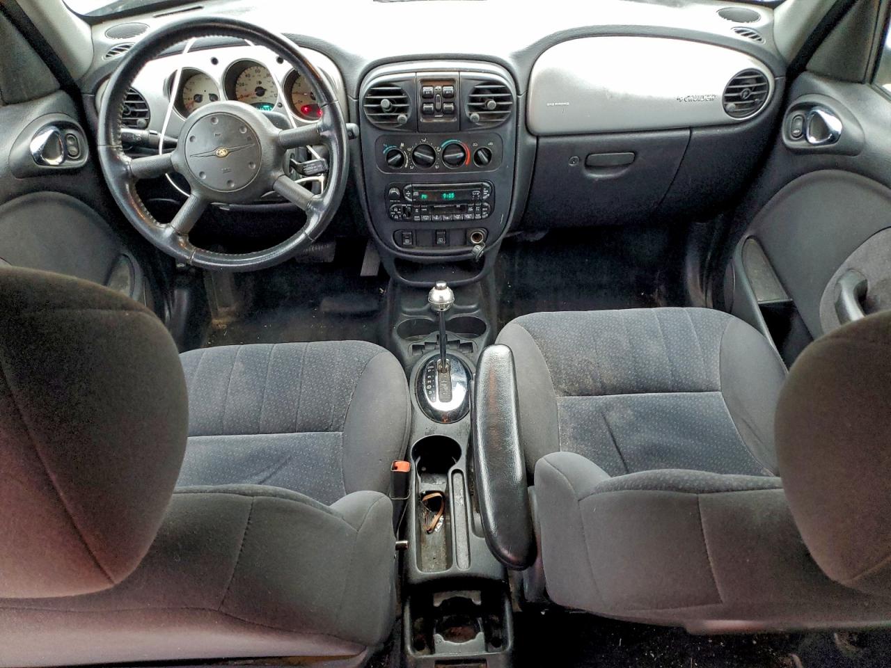 Chrysler PT Cruiser Touring Image 5