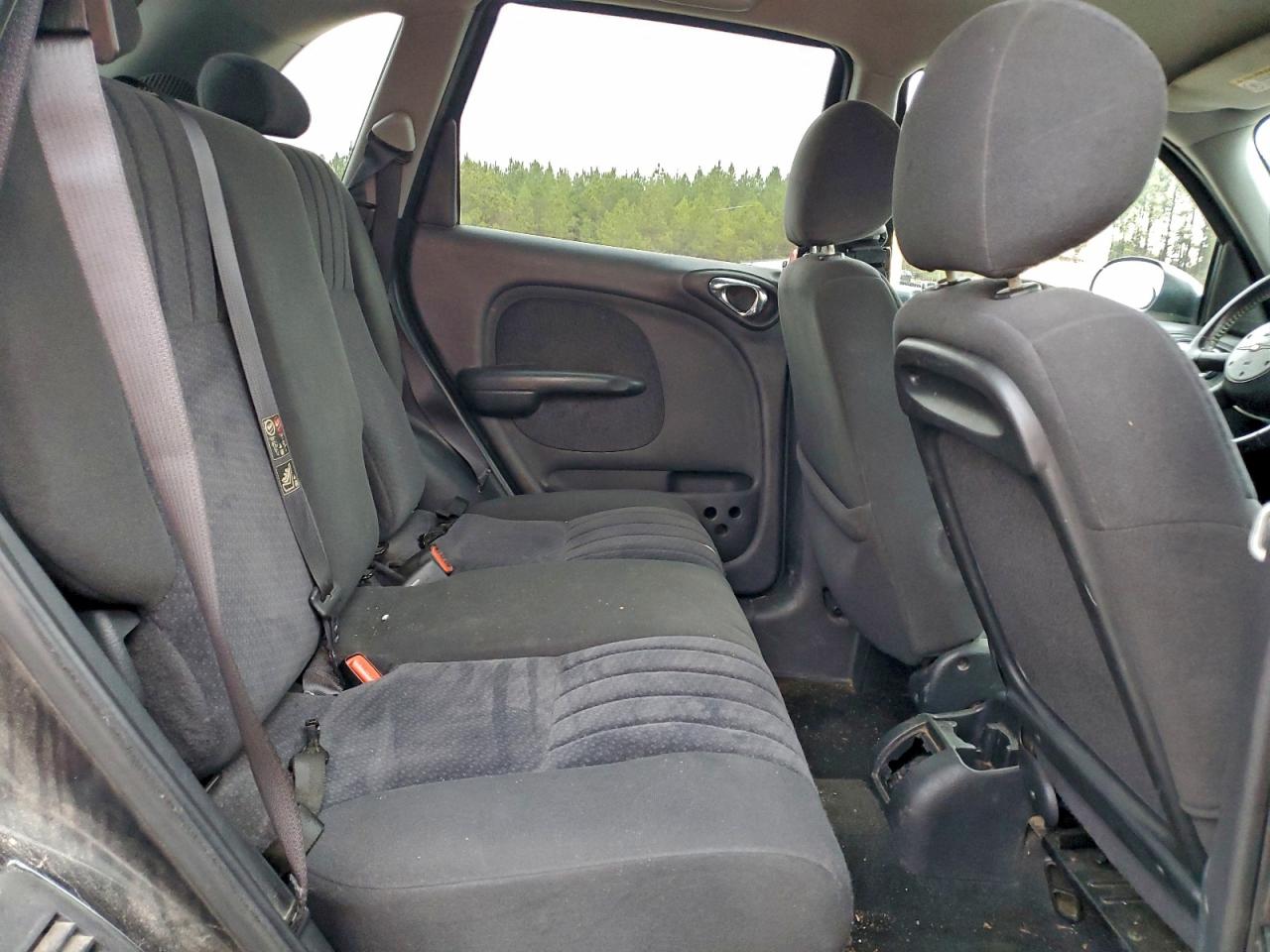 Chrysler PT Cruiser Touring Image 12