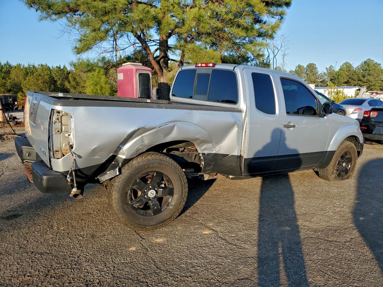 Nissan Frontier King Cab Se Image 7