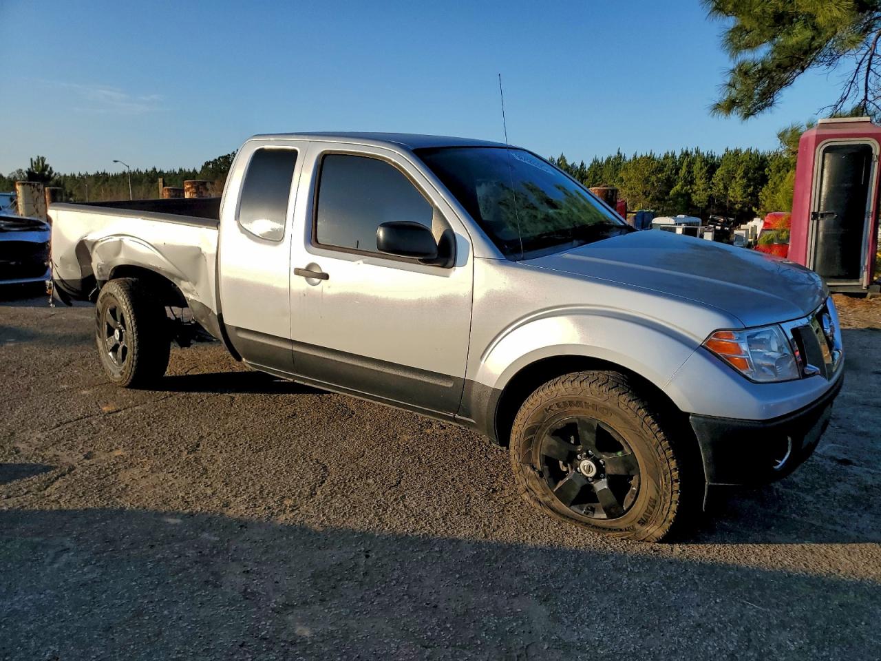 Nissan Frontier King Cab Se Image 6
