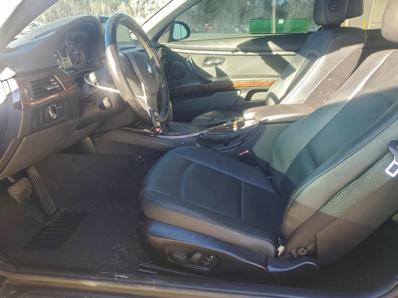 BMW 3 Series I Image 12